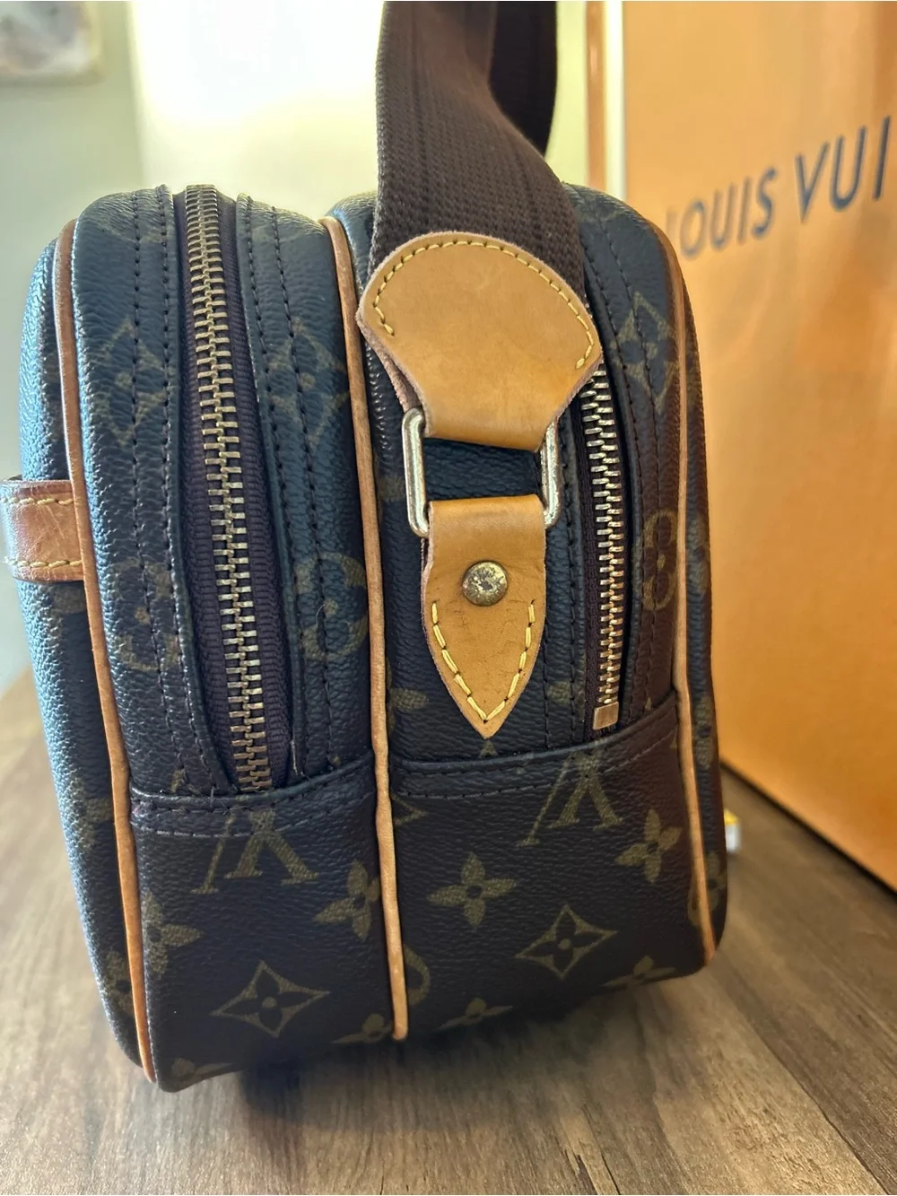 Vintage Louis Vuitton Monogram Canvas Reporter PM.